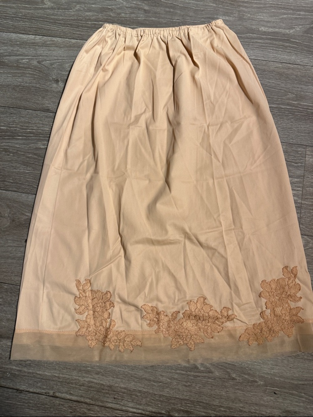 Vintage Beige Floral Lace-Hem Slip